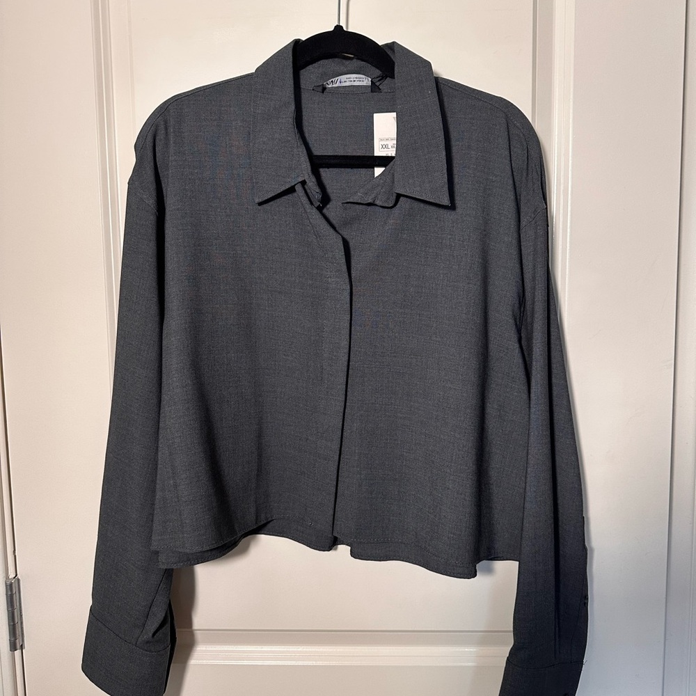 Zara Gray Cropped Button Down NWT - image 1